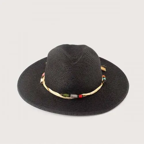 Colección de sombreros fedora playeros para mujer en Moma. Estos accesorios añaden un toque de estilo a tu look veraniego Colección de sombreros fedora playeros para mujer en Moma. Estos accesorios añaden un toque de estilo a tu look veraniego