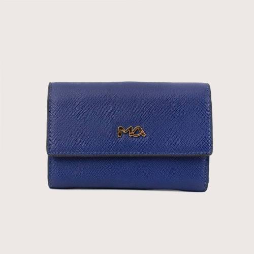 Billetera mediana para mujer, práctico y elegante diseño de tamaño compacto y a su vez los compartimientos necesarios. Billetera mediana para mujer, práctico y elegante diseño de tamaño compacto y a su vez los compartimientos necesarios.